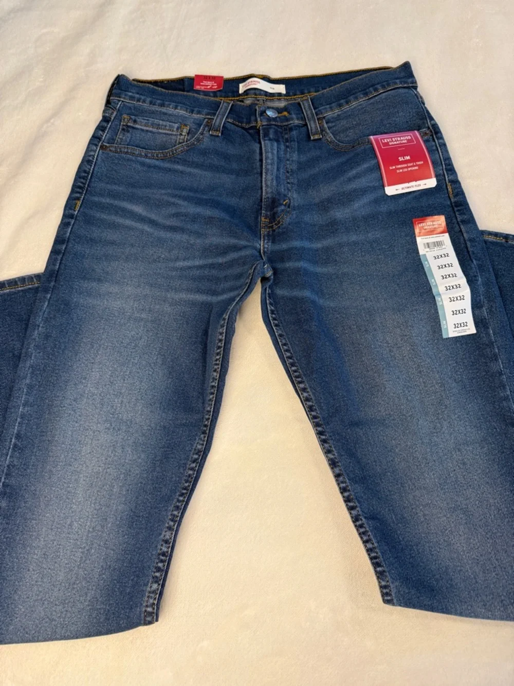 NWT Levi Strauss Signature Men's Slim Fit Jeans Size 32x32 Ultimate Flex Denim